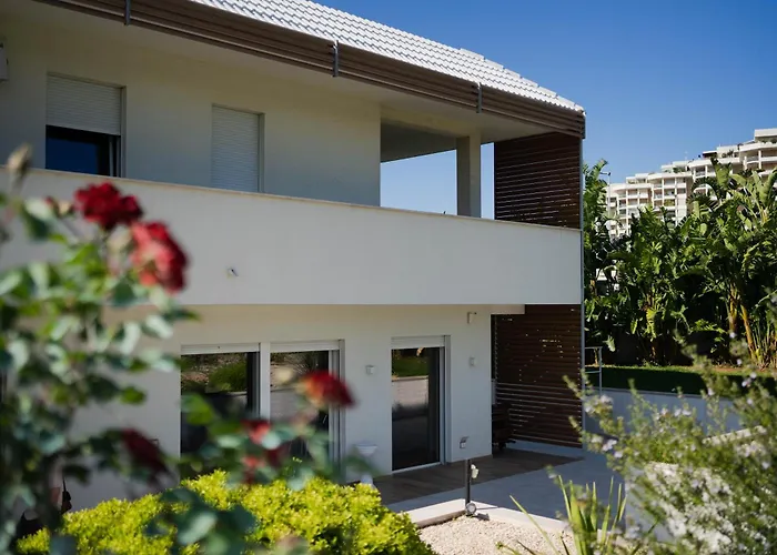 Erada בית הארחה 3*